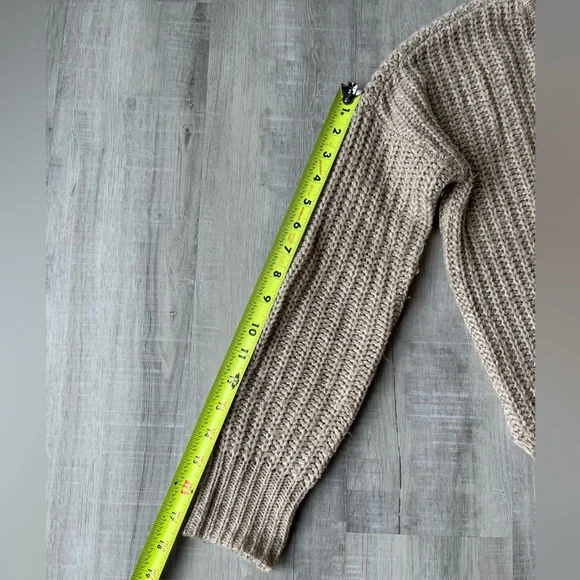 ESSENTIALS by FULL TILT Cream Crew Neck Long Sleeve Sweater Size XS - Picture 6 of 8